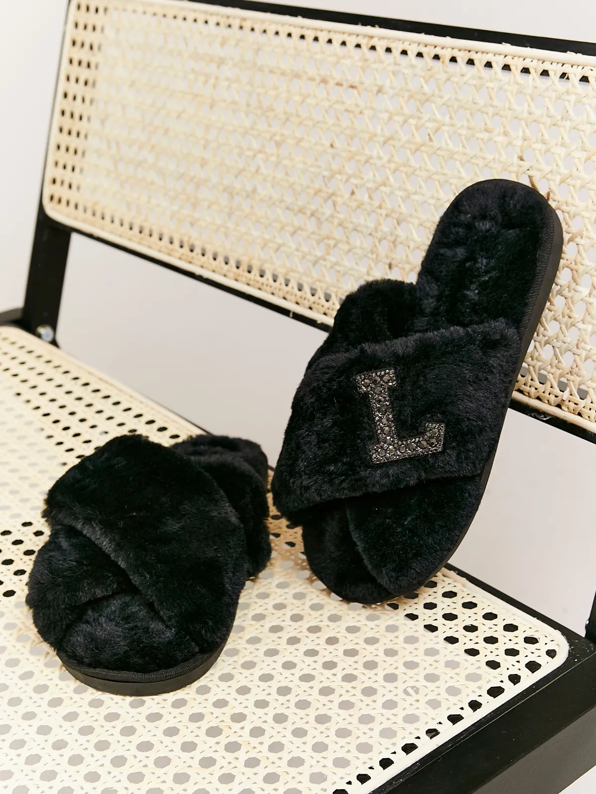 Fluffy Crossover Mule Slipper / Black