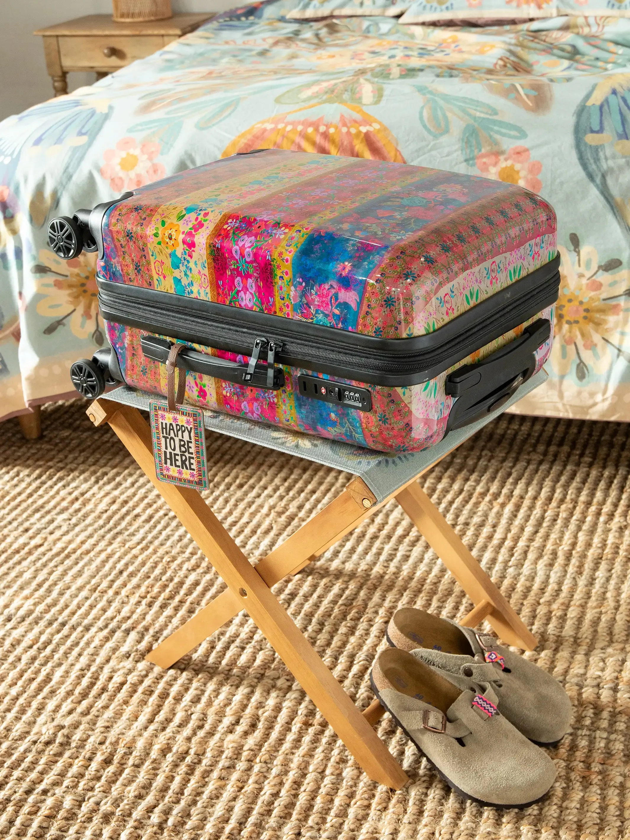 Travel Happy Carry-On Suitcase - Magenta Border